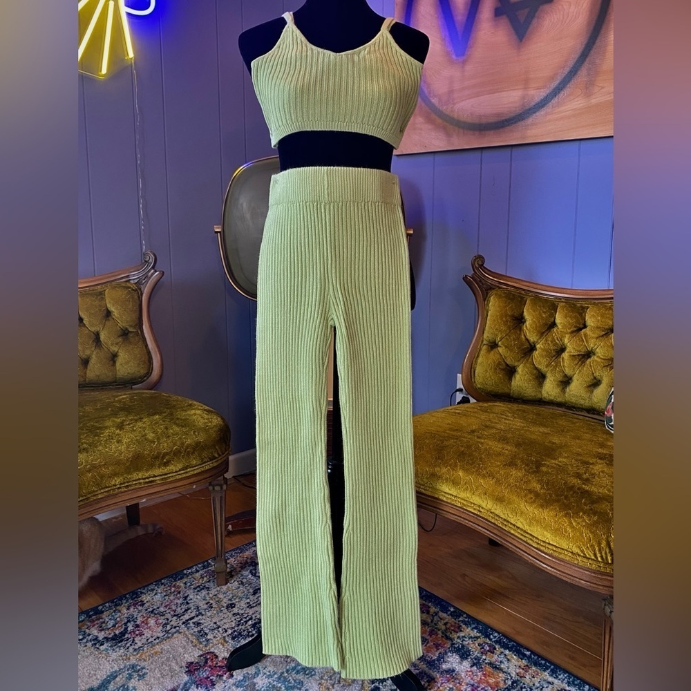 Wild Fable Green Sorbet 2 Pcs Sweater Knit Crop Top Flared Pant Set Size Small - Picture 1 of 5